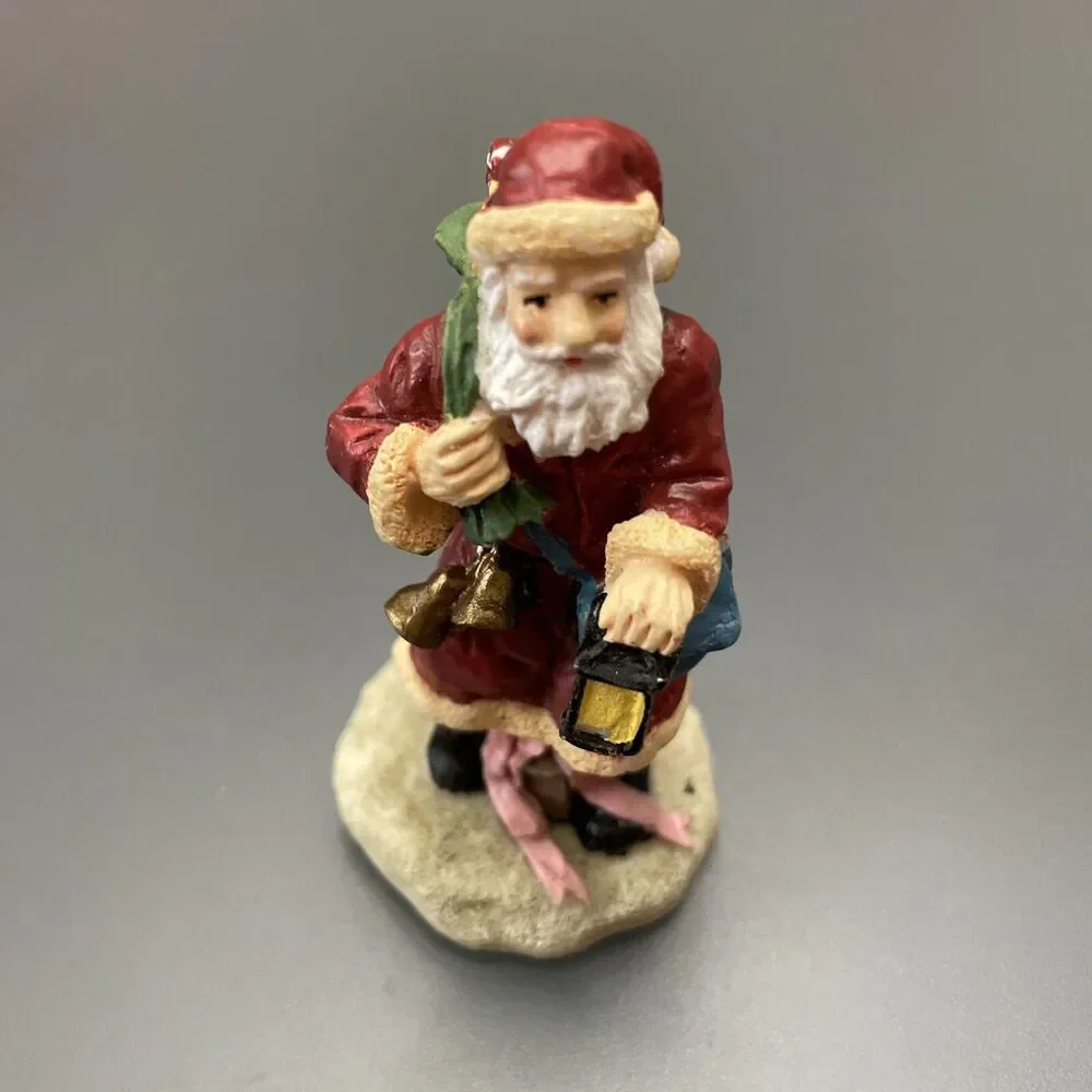 Vintage Artmark Santa Figurine W/Lantern & Sack Of Toys Cute And Detailed 3.25”